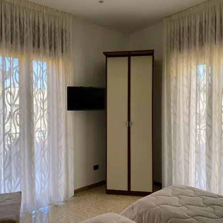 Borgo Antico Pensión 4*